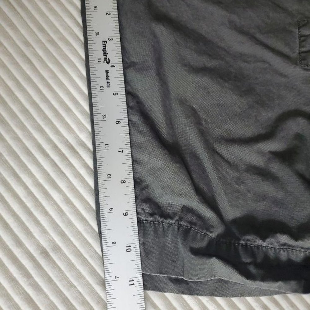 Gap Cargo Shorts Mens 34 Gray Green Snap Pockets 100% Cotton - Picture 8 of 9